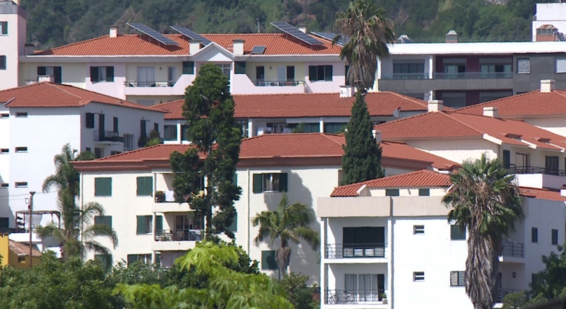 Imagem de Madeira lidera aumentos na avaliação bancária de habitação em abril
