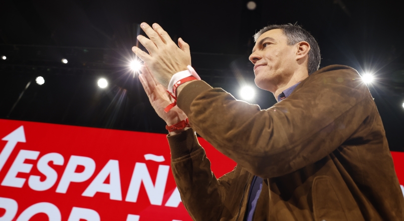 Sánchez reeeleito líder do PSOE afirma-se com “mais força do que nunca”