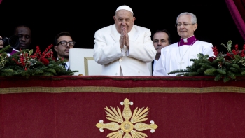 Papa Francisco pede fim dos conflitos no mundo na sua mensagem de Natal