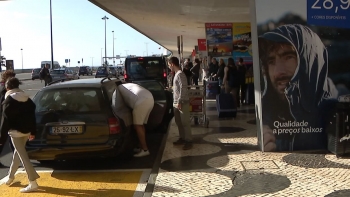 Emigrantes regressam à ilha para passar o Natal (vídeo)