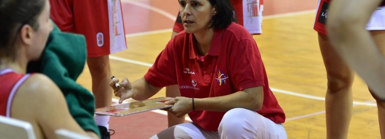 Imagem de Fátima Silva está de saída do comando técnico do CAB