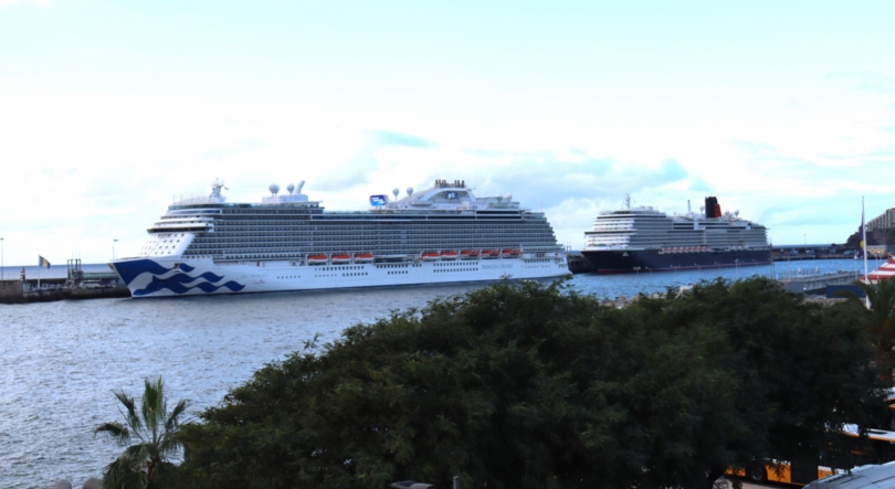 Porto do Funchal com dois navios que trazem mais de 8 600 pessoas