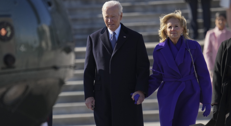 Biden deixa Washington e parte para férias na Califórnia