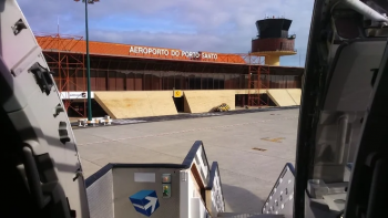 Imagem de Avião aterrou de emergência no Porto Santo