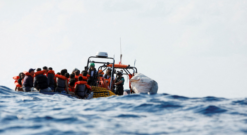 Cerca de 350 migrantes chegam às Canárias em quatro barcos