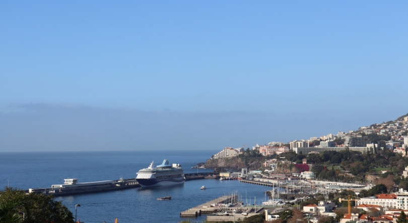 Porto do Funchal recebe hoje e amanhã dois navios que trazem mais de 5 800 pessoas