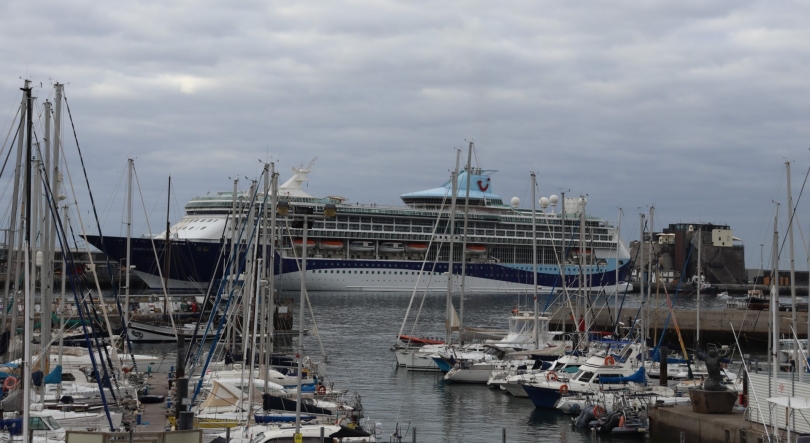 Imagem de Porto do Funchal acolhe o Marella Discover 2 que traz mais 2 527 pessoas à Madeira