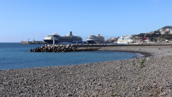 Imagem de Porto do Funchal recebe 3 navios que trazem mais de 9 mil pessoas