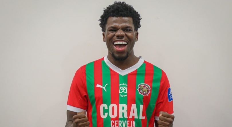 Nachon Nsingi é reforço do Marítimo