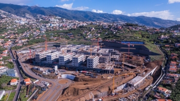 Construção do novo hospital deve continuar mesmo com Governo em gestão (áudio)