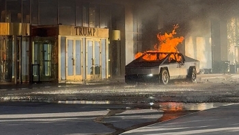 Tesla explode frente a hotel Trump em Las Vegas fazendo um morto