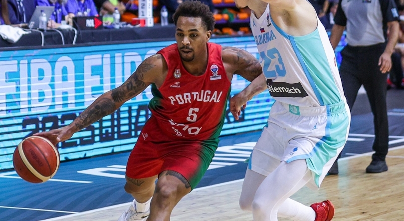 Imagem de Portugal a um pequeno passo da quarta presença no Europeu de basquetebol