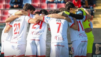 Imagem de Marítimo goleado em Alverca agrava a sua crise