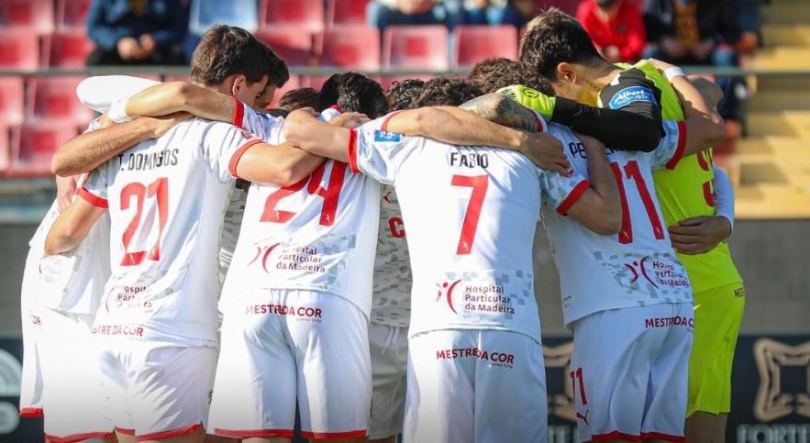 Imagem de Marítimo goleado em Alverca agrava a sua crise