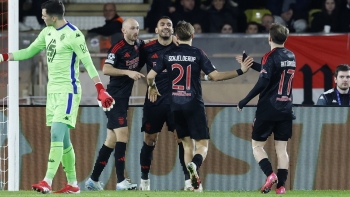 Imagem de Benfica vence no Mónaco e dá passo importante rumo aos oitavos