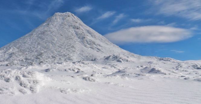 Imagem de Baixas temperaturas provocaram queda de neve nos Açores