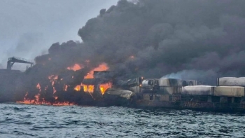 Imagem de Colisão envolve um navio registado na Madeira (vídeo)