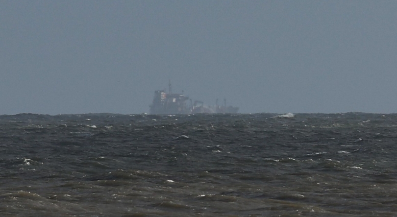 Imagem de Autoridades dão como morto tripulante desaparecido em colisão de navios no Mar do Norte