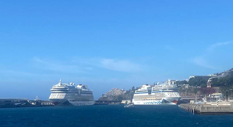 Imagem de Encontro de Aidas no Funchal, que trazem a bordo um total de mais de 5 400 pessoas