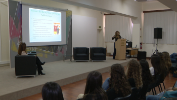 Prevenção da gravidez na adolescência foi tema no Liceu Jaime Moniz (vídeo)