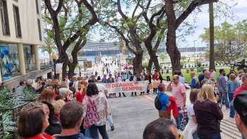 Imagem de 25 de Abril foi recordado junto ao Palácio de São Lourenço (áudio)