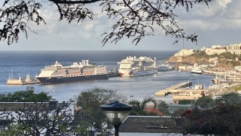 Imagem de Porto do Funchal amanheceu com três navios de cruzeiro
