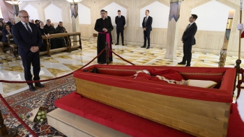 Imagem de Papa será homenageado na sessão solene do 25 de Abril (áudio)