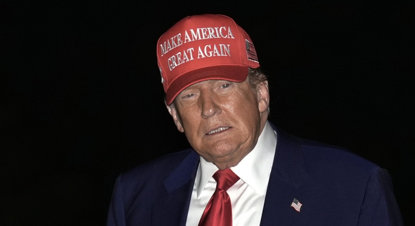 Imagem de Trump gostaria de ser Papa e diz que cardeal dos EUA Dolan é “muito bom”