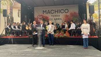 Imagem de Machico quer continuar a lutar pelos valores de abril (vídeo)