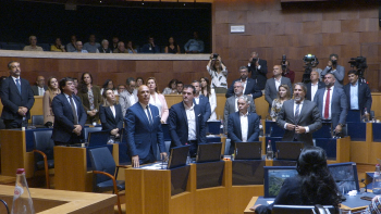 Imagem de Moção de confiança aprovada por PSD e CDS, votos contra de JPP, PS e Chega (vídeo)
