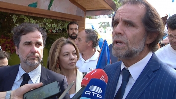 Imagem de Albuquerque promete reduzir diferencial de 30% do IRS (vídeo)