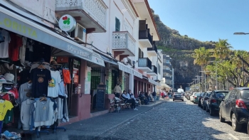 Imagem de Eleições não ajudam ao negócio na Ribeira Brava (áudio)