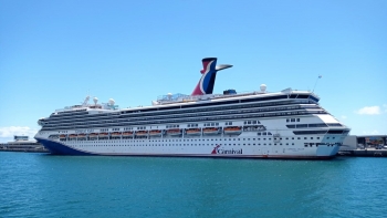 Imagem de Carnival Valor traz perto de quatro mil pessoas à Madeira