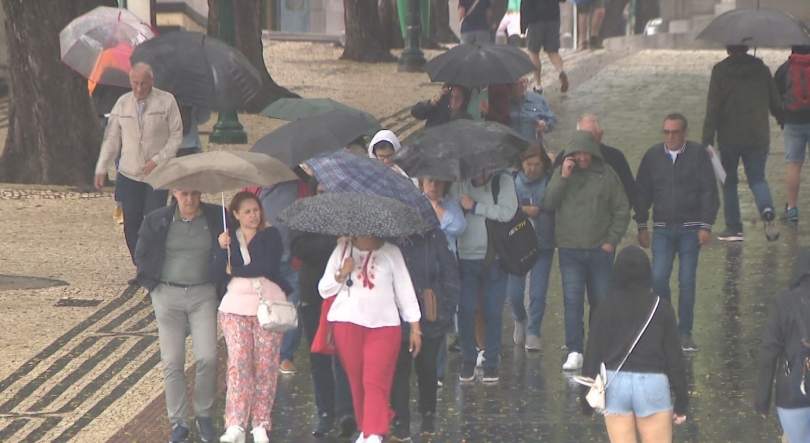 Imagem de Noite vai ser de chuva e vento (vídeo)