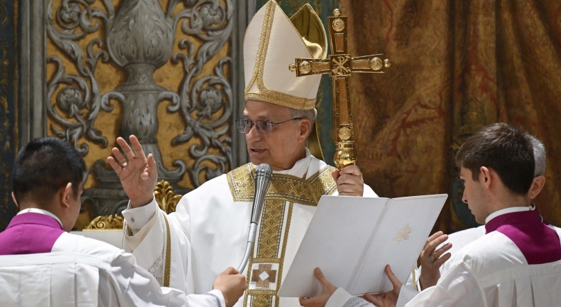 Imagem de Papa Leão XIV celebra missa inaugural a 18 de maio