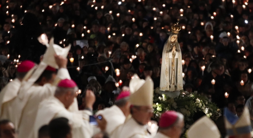 Imagem de Procissão das velas com cerca de 270 mil pessoas (vídeo)