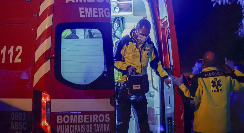 Imagem de André Ventura sai do hospital de Faro