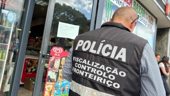 Imagem de Mini mercado alojava imigrantes em condições degradantes (vídeo)