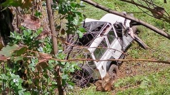 Imagem de Despiste de jeep de turismo causa sete feridos (vídeo)