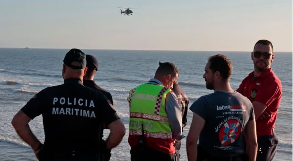 Imagem de Duas crianças desaparecidas no mar na praia de Pedrogão