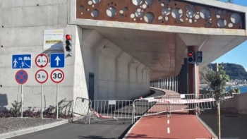 Imagem de Marginal na Ribeira Brava está encerrada (áudio)