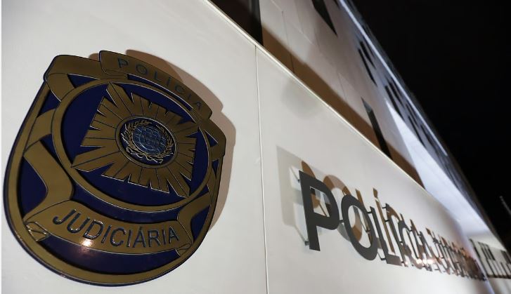 Imagem de PJ detém quatro pessoas no Aeroporto de Lisboa