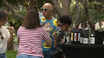 Imagem de Produtores de todo o país encontram-se no Funchal (vídeo)