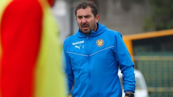 Imagem de Albano Oliveira de saída do Marítimo