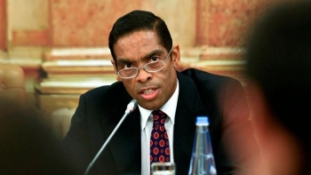 Imagem de Álvaro Sobrinho multado em 204 euros por faltar ao início do julgamento do BESA