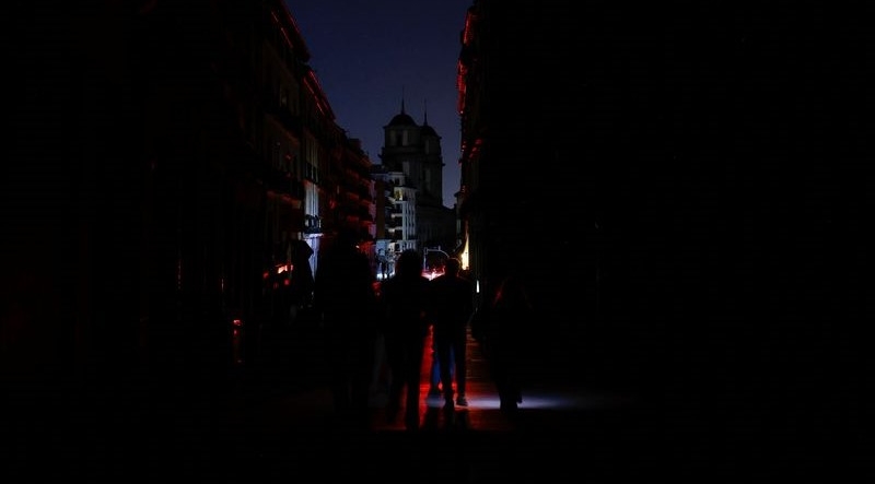 Imagem de Apagão: Espanha identificou falhas em Granada, Badajoz e Sevilha