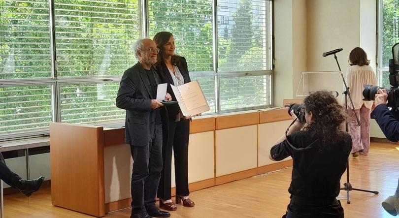 Imagem de Porta 33 recebeu medalha de mérito cultural