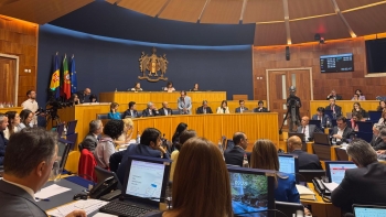 Imagem de Parlamento começou a debater o programa do XVI Governo Regional (áudio)