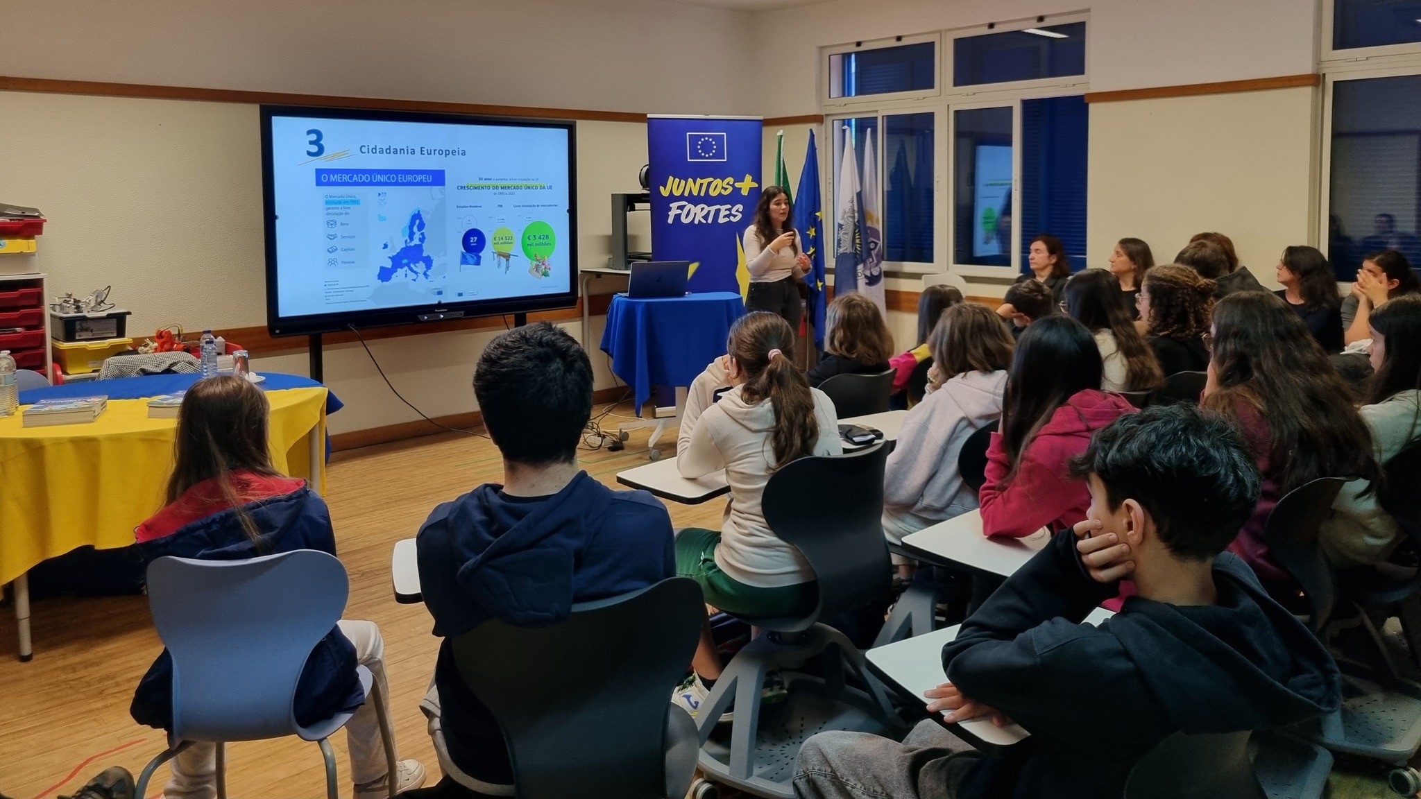 Europe Direct Madeira reuniu jovens e menos jovens para evocar o dia da ...