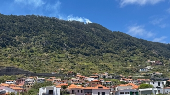 Imagem de Incêndio em fase de rescaldo em Machico (vídeo)